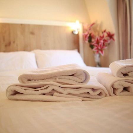 Acton Hill Hotel Ealing Ngoại thất bức ảnh