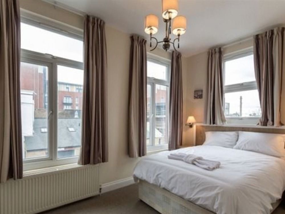 Acton Hill Hotel Ealing Ngoại thất bức ảnh
