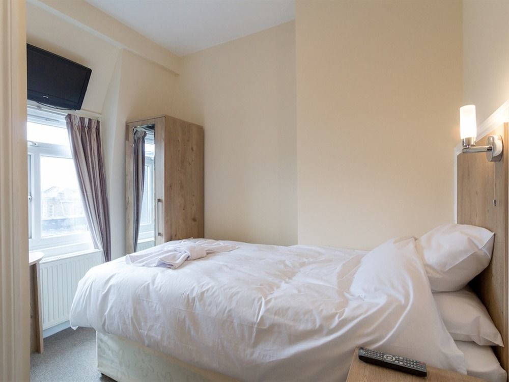 Acton Hill Hotel Ealing Ngoại thất bức ảnh