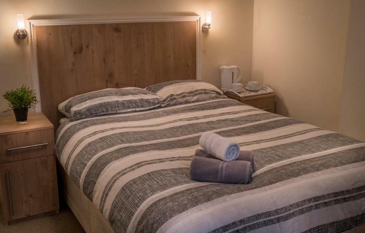 Acton Hill Hotel Ealing Ngoại thất bức ảnh