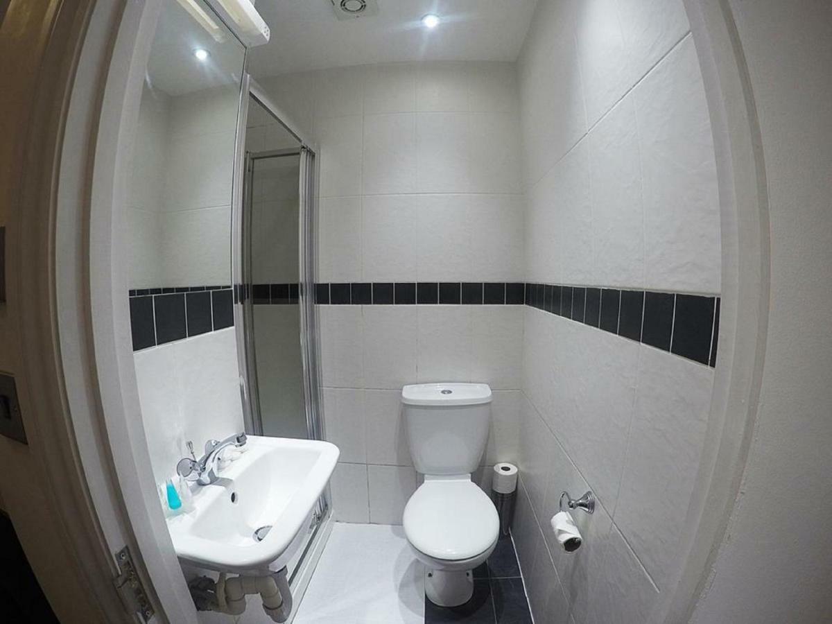 Acton Hill Hotel Ealing Ngoại thất bức ảnh