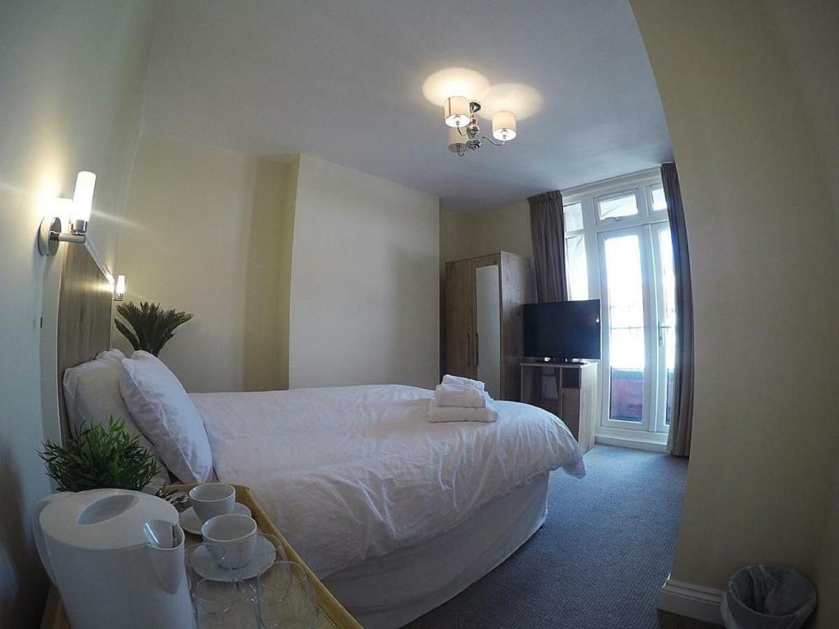 Acton Hill Hotel Ealing Ngoại thất bức ảnh